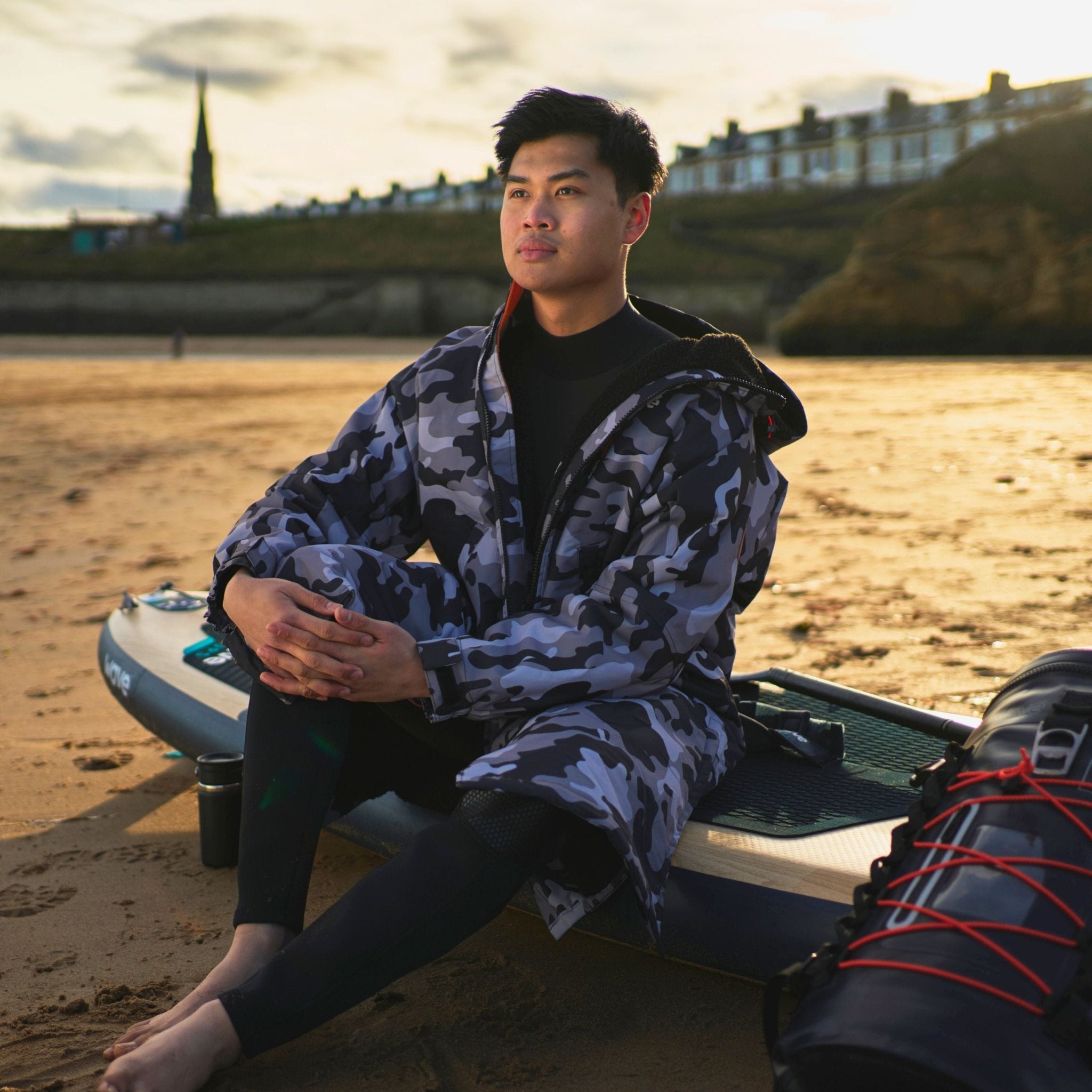 Fleece-Lined Waterproof Changing Robe | Waterproof & Windproof | Unisex | Grey Camouflage Wave Sups